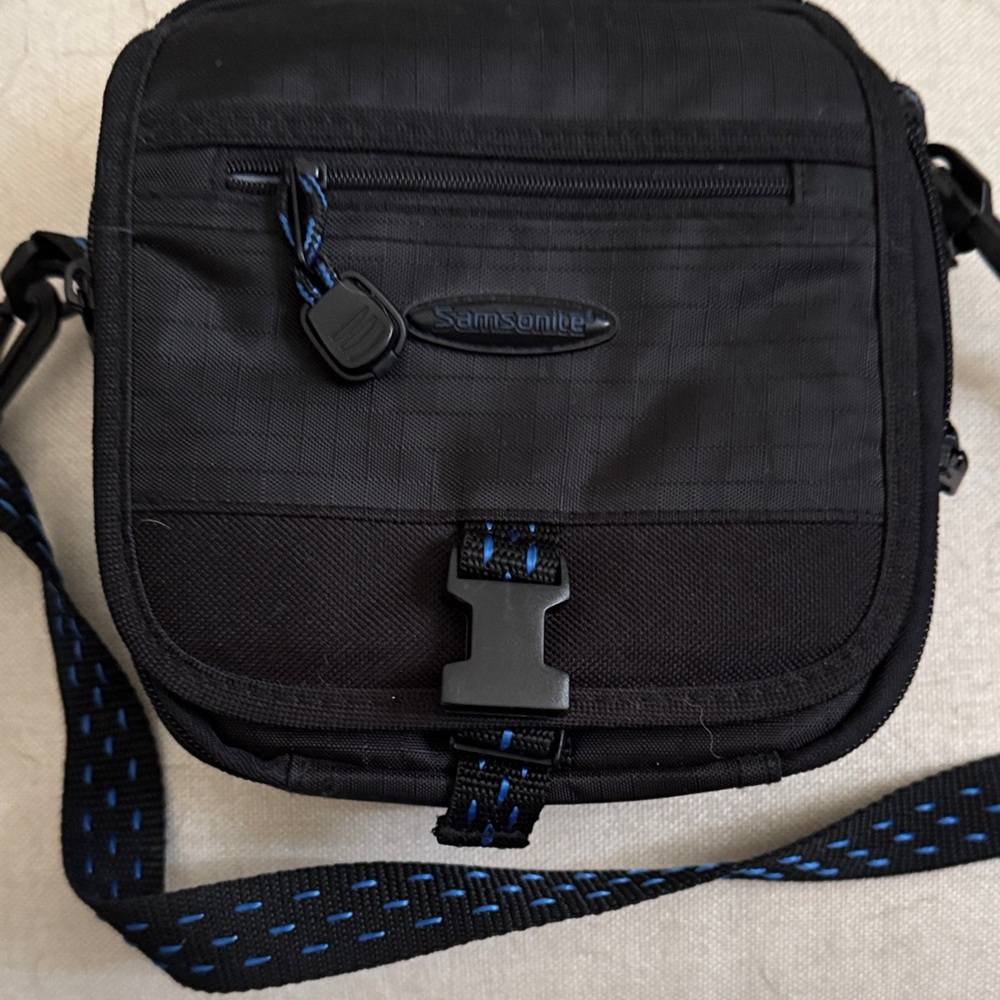 Samsonite Black Messenger Bag with Blue Accents